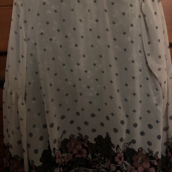 Taylor & Sage wrap around shrug - Picture 6 of 6